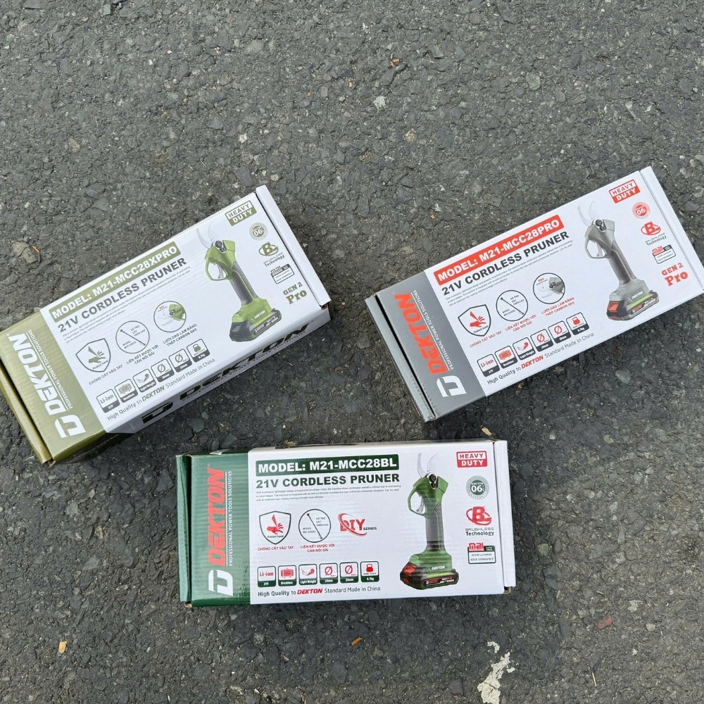 Kéo cắt cành dùng pin 21V Dekton M21-MCC28BL 6 kéo cắt cành dùng pin Dekton M21-MCC28BL (6)