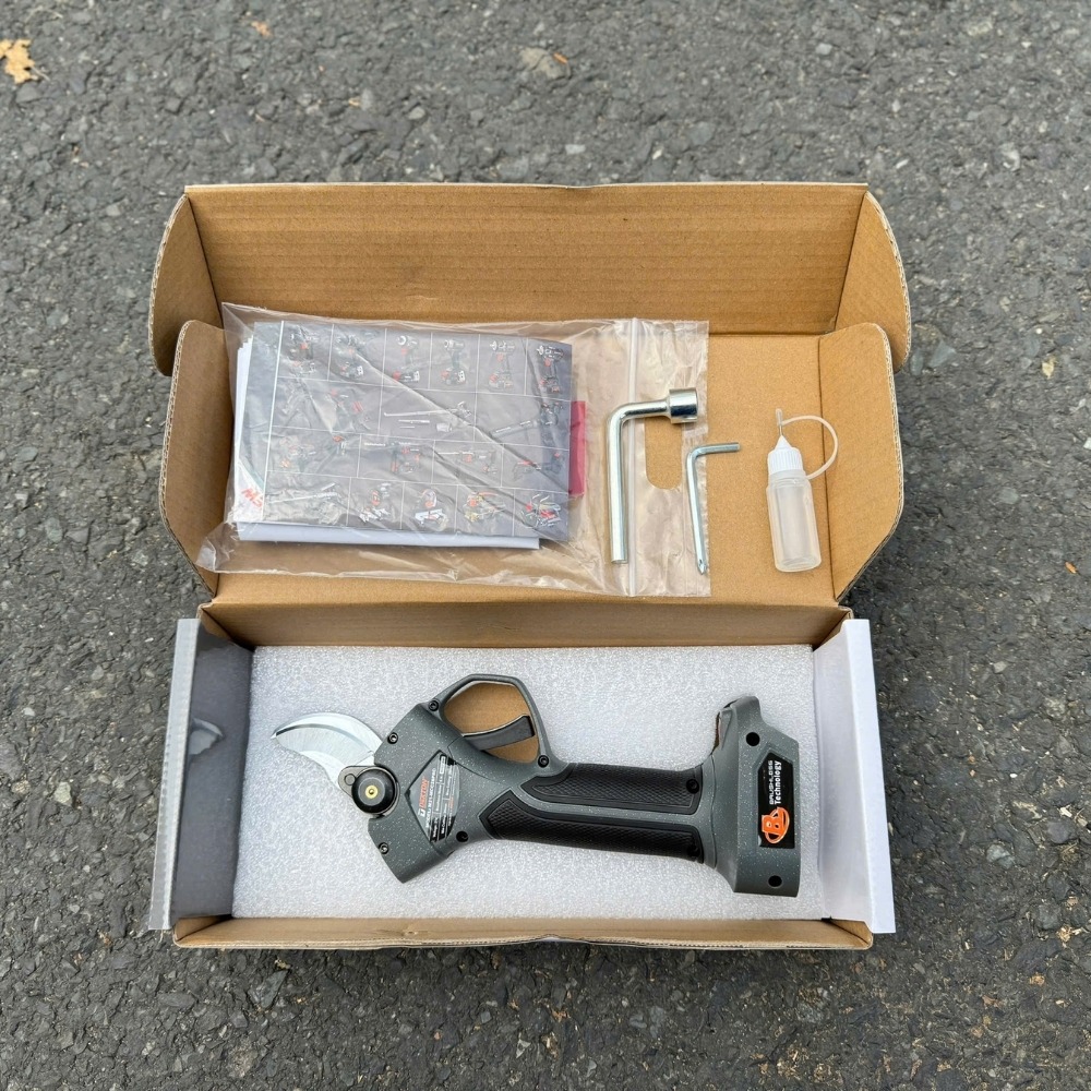 Kéo cắt cành dùng pin 21V Dekton M21-MCC28PRO (GEN 2 PRO) 3 kéo cắt cành dùng pin Dekton M21-MCC28PROM21-MCC28PRO (3)