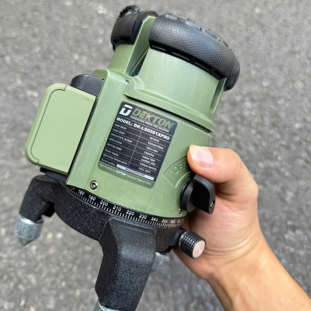 Máy cân bằng laser 5 tia Dekton DK-LS0501XPRO 8 máy cân bằng laser Dekton DK-LS0501XPRO (8)