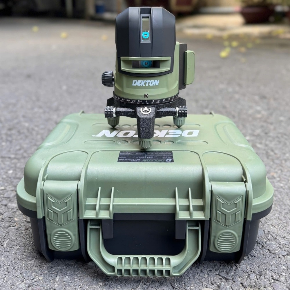 Máy cân bằng laser 5 tia Dekton DK-LS0502XPRO 4 máy cân bằng laser Dekton DK-LS0502XPRO (4)