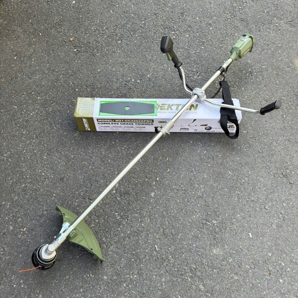 Máy cắt cỏ dùng pin 21V Dekton M21-CC4202XPRO 3 máy cắt cỏ dùng pin Dekton M21-CC4202XPRO (3)