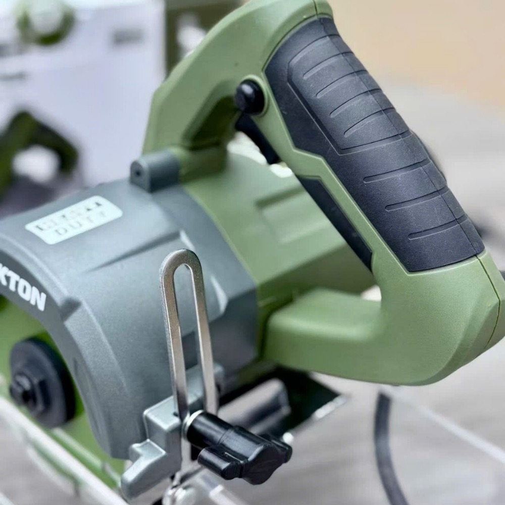 Máy cắt gạch 1350W 110mm Dekton DK-CG110XPLUS (kèm lưỡi) 7 máy cắt gạch Dekton DK-CG110XPLUS (7)