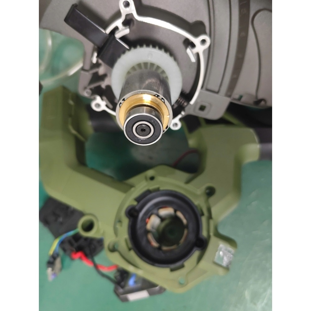 Máy cắt hợp kim dùng pin 21V Dekton M21-CHK185XPROMAX 11 máy cắt hợp kim dùng pin Dekton M21-CHK185XPROMAX (11)