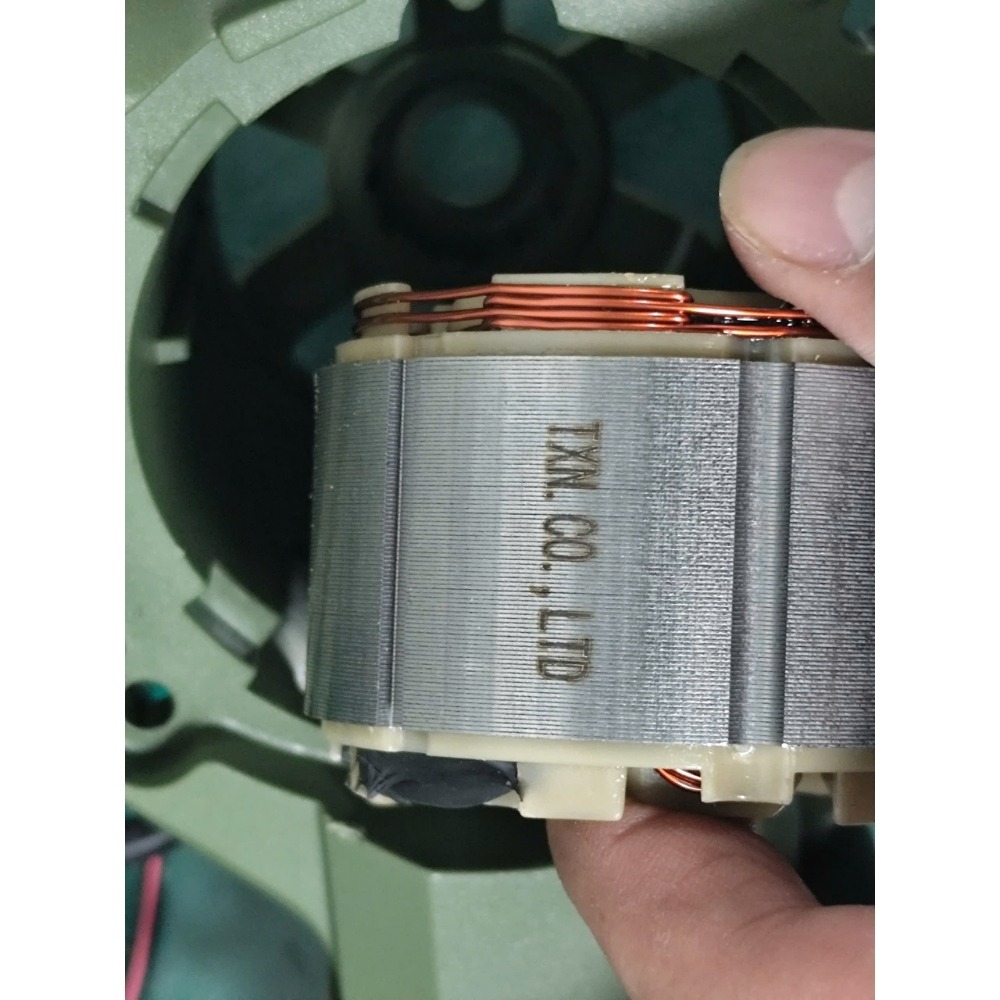 Máy cắt hợp kim dùng pin 21V Dekton M21-CHK185XPROMAX 12 máy cắt hợp kim dùng pin Dekton M21-CHK185XPROMAX (12)