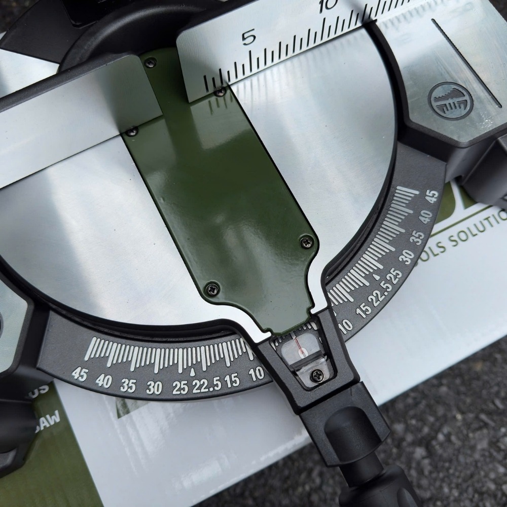 Máy cắt nhôm 1800W 255mm Dekton DK-CN250XPLUS (màu olive) 10 máy cắt nhôm Dekton DK-CN250XPLUS (10)