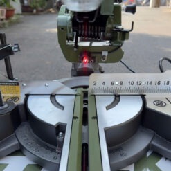 Máy cắt nhôm trượt 1800W 255mm Dekton DK-CN256XBT (màu olive) 21 máy cắt nhôm Dekton DK-CN256XBT (9)