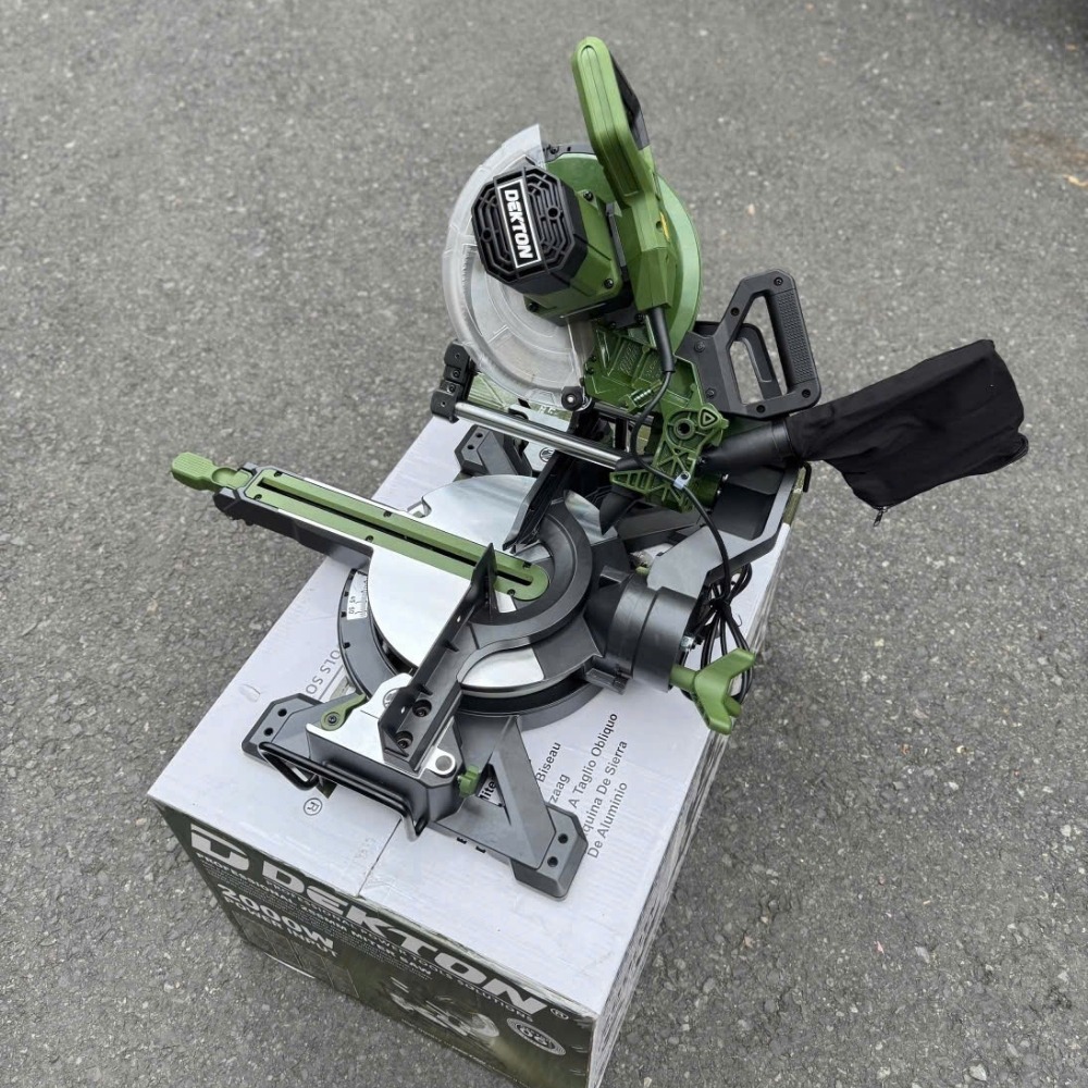 Máy cắt nhôm trượt 2000W 255mm Dekton DK-CN256XPLUS (màu olive) 6 máy cắt nhôm Dekton DK-CN256XPLUS (6)