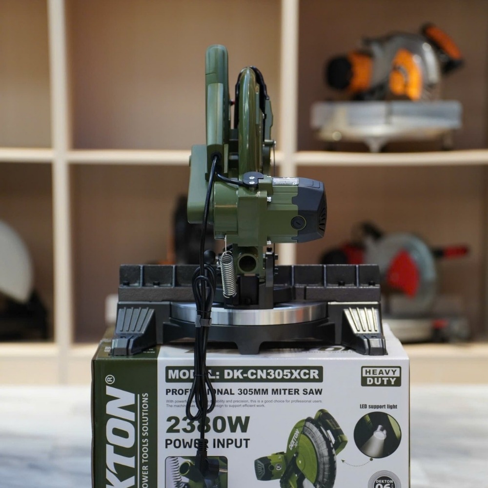 Máy cắt nhôm 2380W 305mm Dekton DK-CN305XCR (màu olive) 4 máy cắt nhôm Dekton DK-CN305XCR (4)