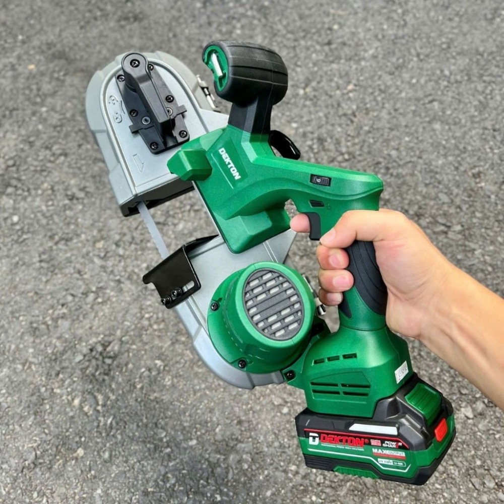 Máy cưa vòng dùng pin 21V Dekton M21-MCV835BL 3 máy cưa vòng dùng pin Dekton M21-MCV835BL (3)