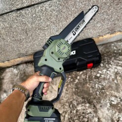 Máy cưa xích 10 inch dùng pin 21V Dekton M21-CX10XPRO (màu olive) 12 máy cưa xích dùng pin Dekton M21-CX10XPRO (4)