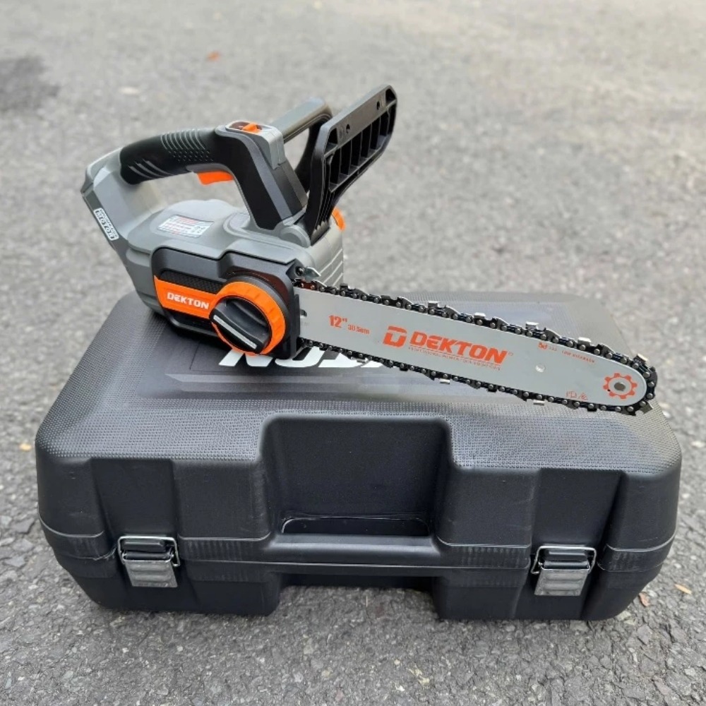 Máy cưa xích 12 inch dùng pin 21V Dekton M21-CX12PRO 5 máy cưa xích dùng pin Dekton M21-CX12PRO (5)