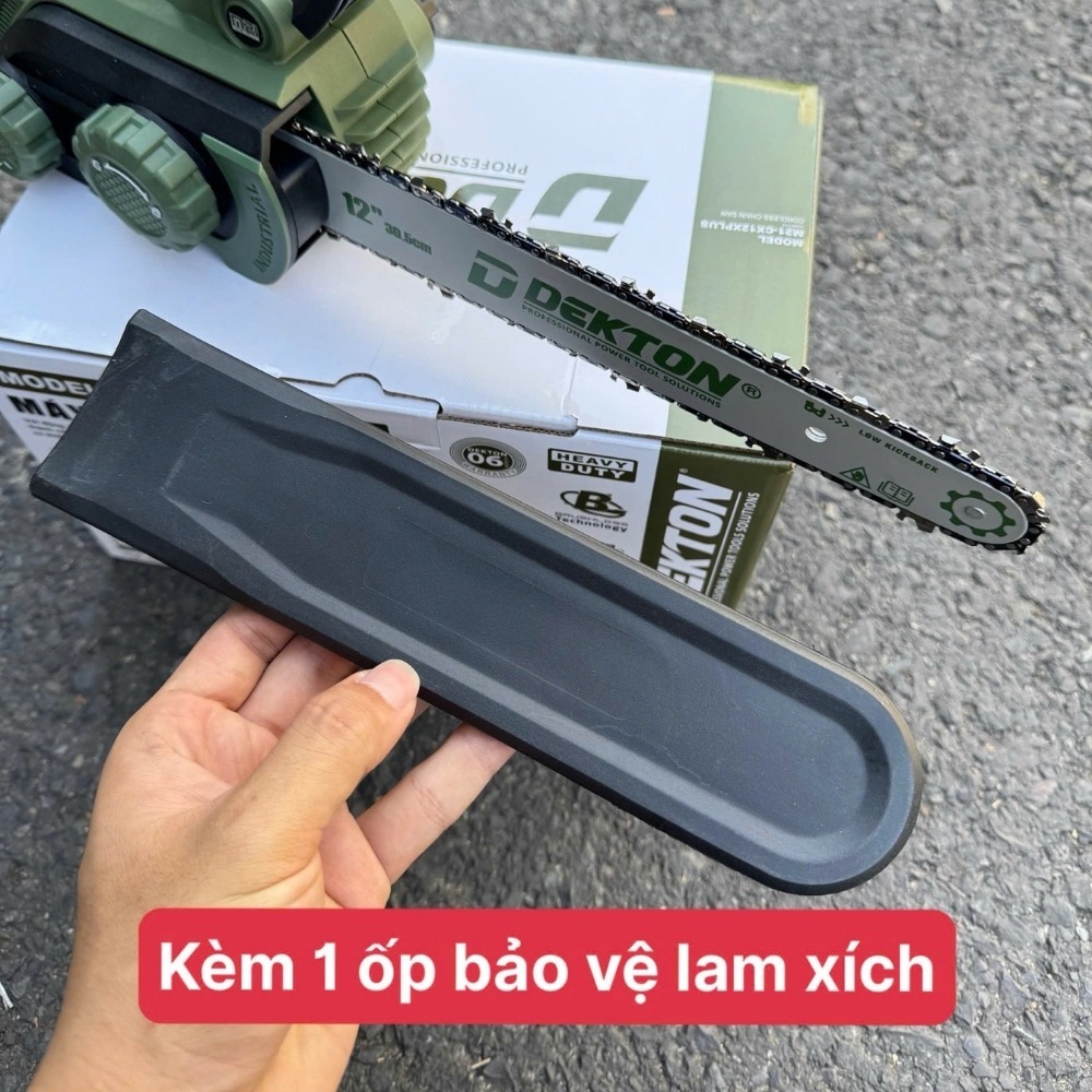 Máy cưa xích 12 inch dùng pin 21V Dekton M21-CX12XPLUS 11 máy cưa xích dùng pin Dekton M21-CX12XPLUS (11)