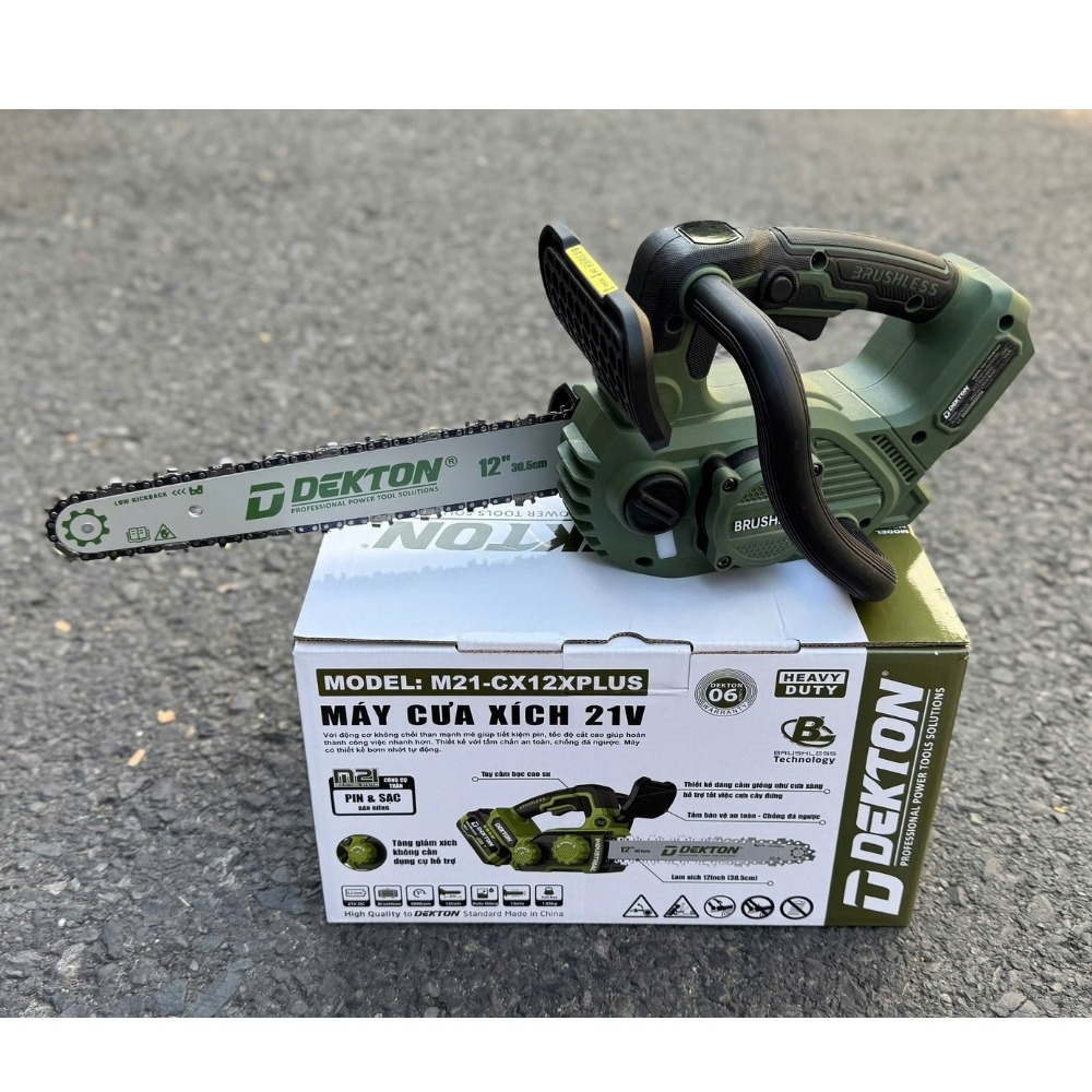 Máy cưa xích 12 inch dùng pin 21V Dekton M21-CX12XPLUS 4 máy cưa xích dùng pin Dekton M21-CX12XPLUS (4)