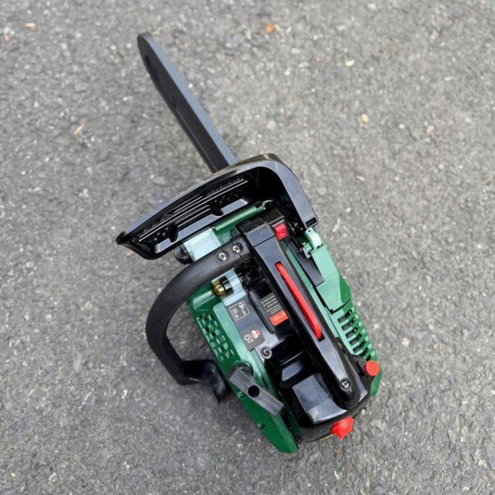 Máy cưa xích dùng xăng pha nhớt Dekton DK-CX12 7 máy cưa xích xăng Dekton DK-CX12 (7)