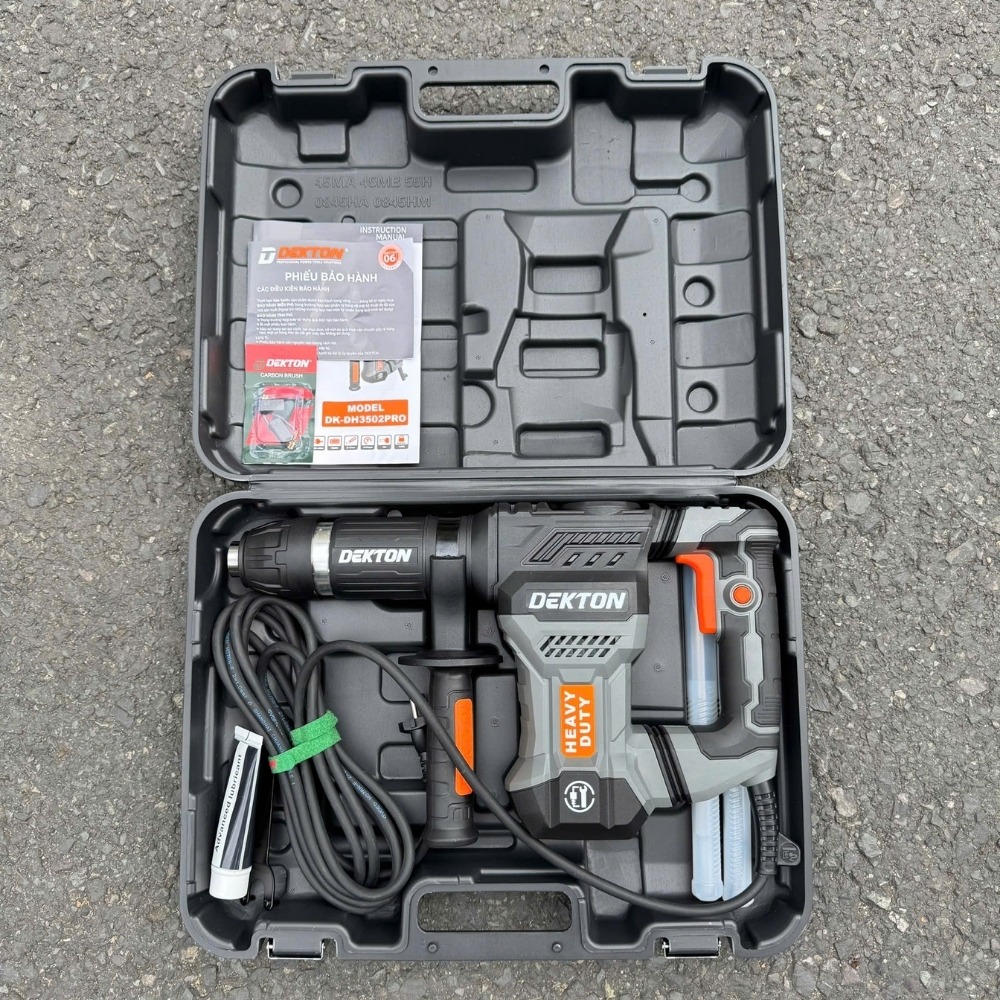 Máy đục bê tông 17mm 1500W Dekton DK-DH3502PRO (màu xám) 3 máy đục bê tông Dekton DK-DH3502PRO (3)