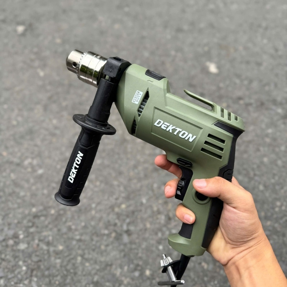 Máy khoan điện 710W Dekton DK-ID710XPRO (màu olive) 4 máy khoan điện Dekton DK-ID710XPRO (4)
