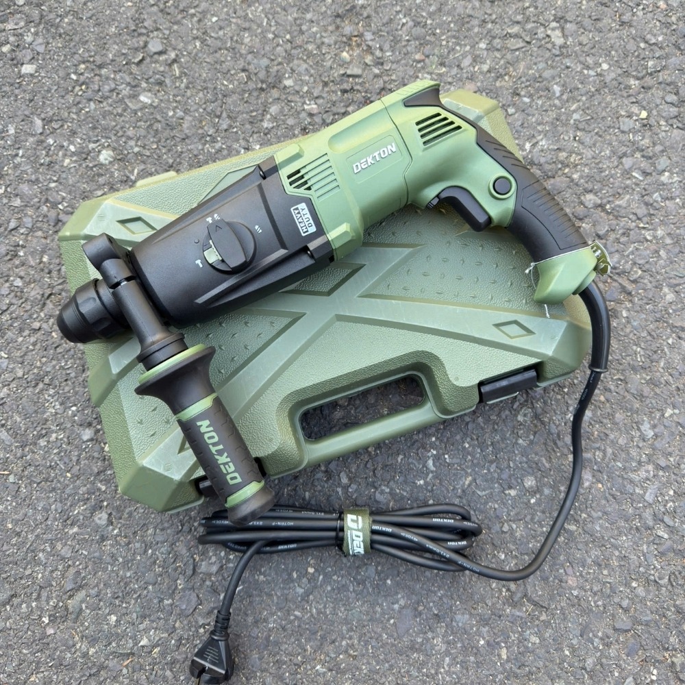 Máy khoan đục bê tông 800W Dekton DK-RH2803XPLUS (cao cấp) 4 máy khoan đục bê tông Dekton DK-RH2803XPLUS (4)