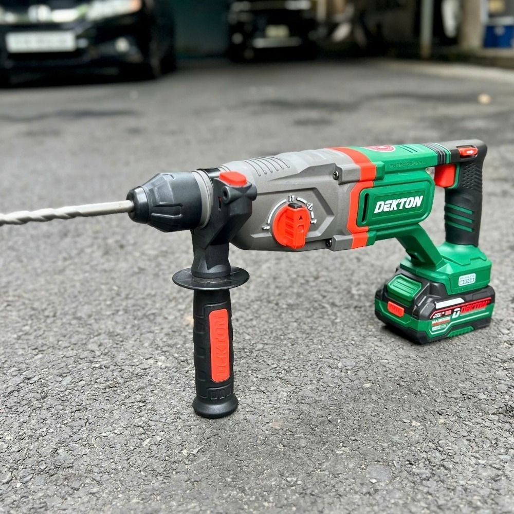 Máy khoan bê tông dùng pin 21V Dekton M21-RH2603B 5 máy khoan đục bê tông dùng pin Dekton M21-RH2603B (5)