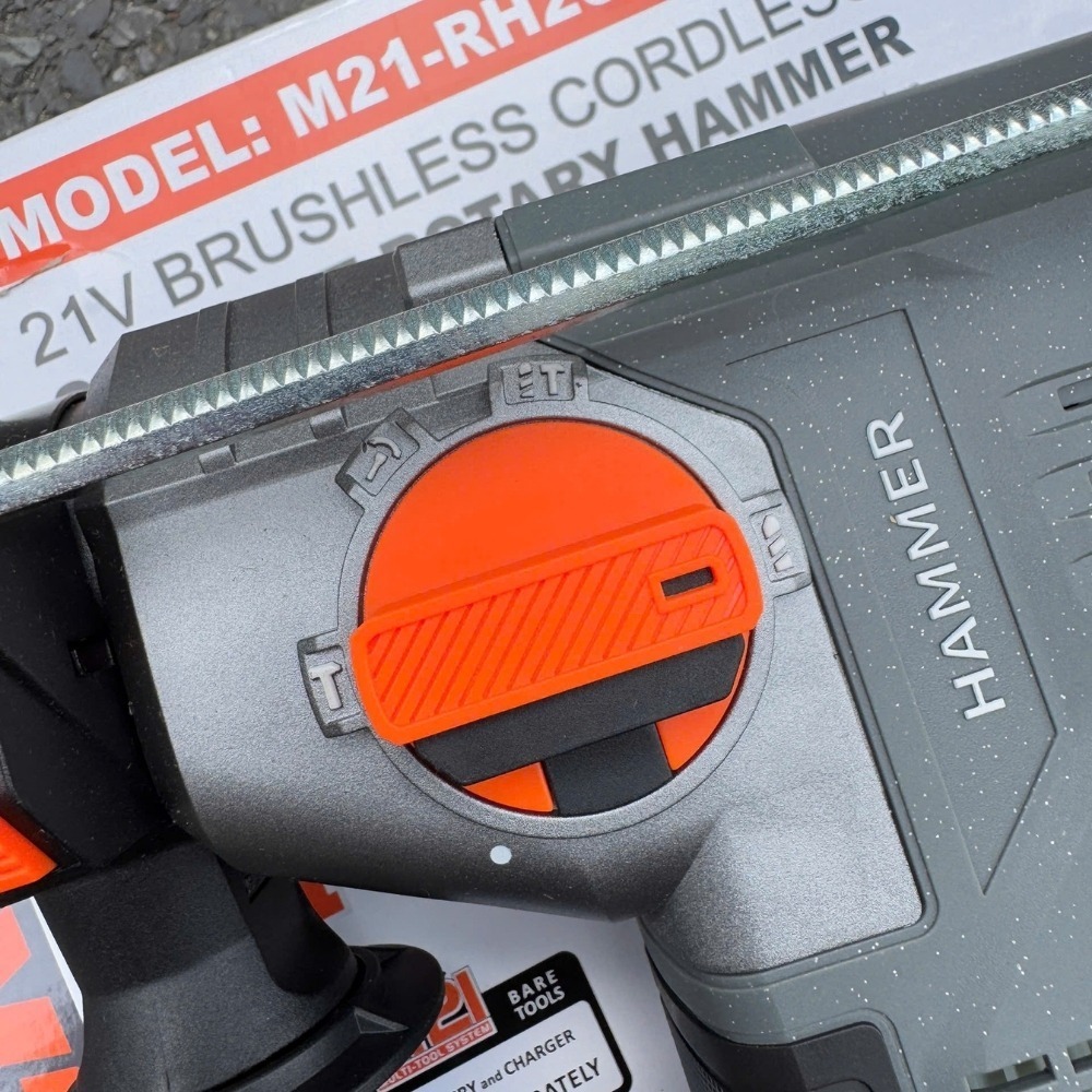 Máy khoan bê tông dùng pin 21V Dekton M21-RH2603PRO (GEN 4 PRO) 8 máy khoan đục bê tông dùng pin Dekton M21-RH2603PRO (8)