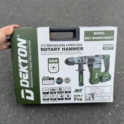 Máy khoan bê tông dùng pin 21V Detkon M21-RH2803XAVT (màu olive) 16 máy khoan đục bê tông dùng pin Dekton M21-RH2803XAVT (7)