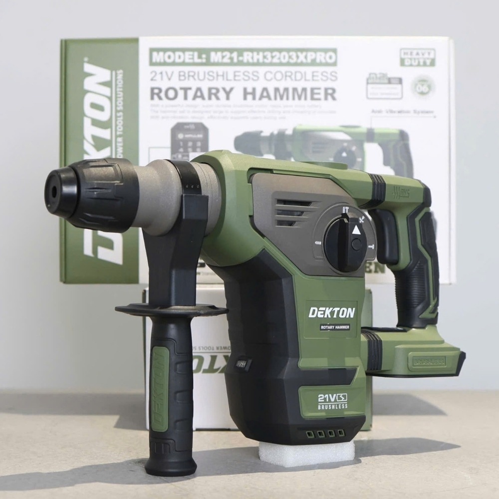 Máy khoan đục bê tông dùng pin 21V Dekton M21-RH3203XPRO (màu olive) 3 máy khoan đục bê tông dùng pin Dekton M21-RH3203XPRO (3)