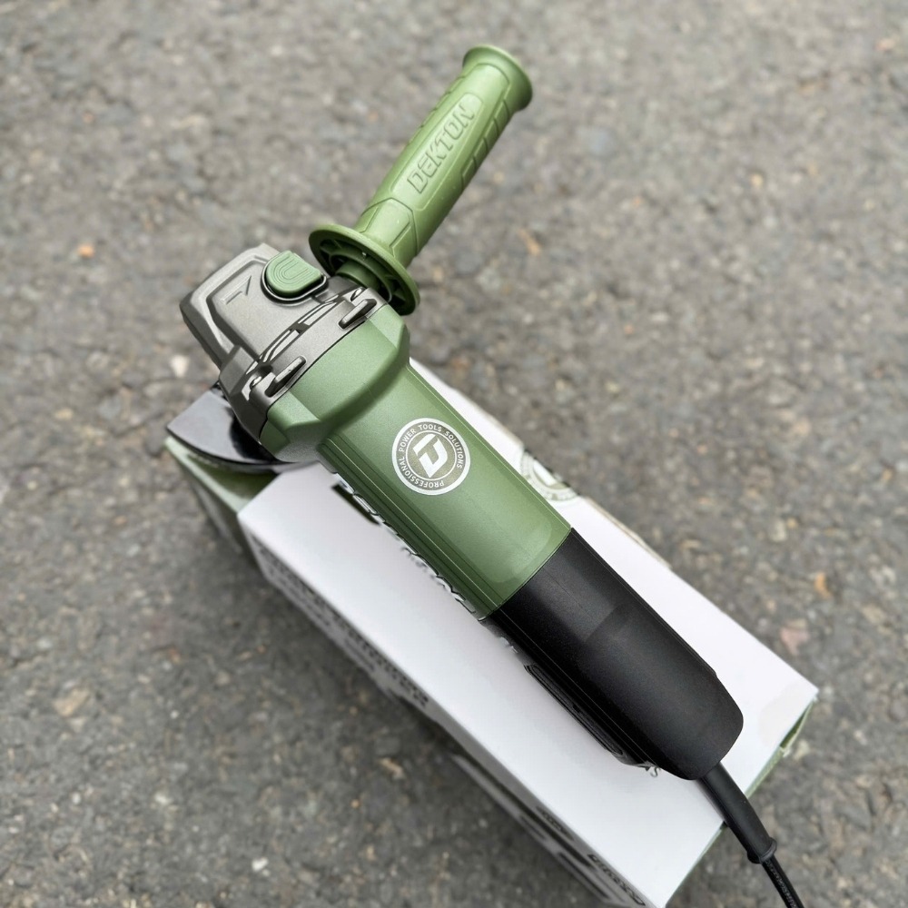 Máy mài góc 1250W 100mm Dekton DK-AG1250XCP (công tắc đuôi) 4 máy mài góc Dekton DK-AG1250XCP (4)