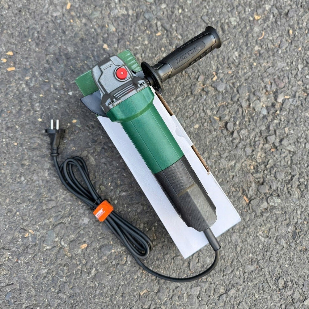 Máy mài góc 980W 100mm Dekton DK-AG980 (công tắc đuôi) 3 máy mài góc Dekton DK-AG980 (3)