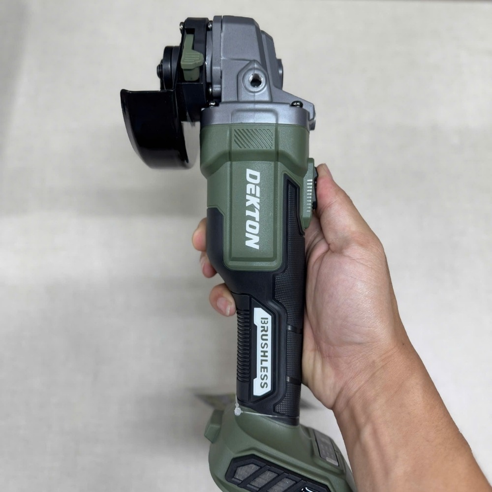 Máy mài góc dùng pin 21V M21-AG100PLUS 6 máy mài góc dùng pin Dekton M21-AG100XPLUS (6)