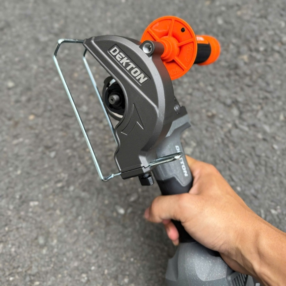 Máy mài góc không bánh răng dùng pin 21V Dekton M21-AG1020GLT 9 máy mài góc không bánh răng Dekton M21-AG1020GLT (9)