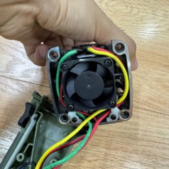 Máy mài góc không bánh răng dùng pin 21V Dekton M21-AG1100XGLT (màu olive) 23 máy mài góc không bánh răng dùng pin Dekton M21-AG1100XGLT (15)