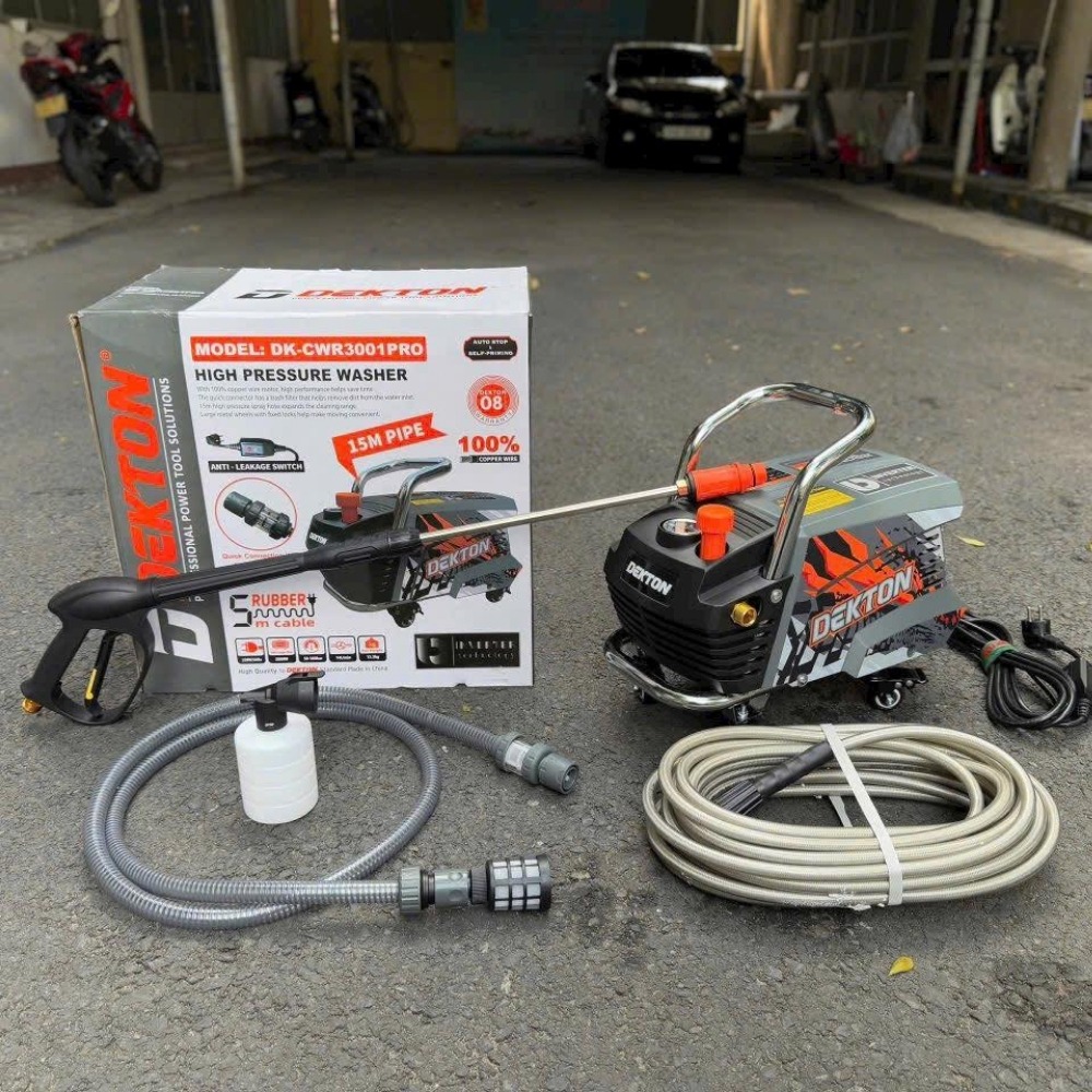 Máy rửa xe 2000W Dekton DK-CWR3001PRO (khung kim loại) 3 máy rửa xe Dekton DK-CWR3001PRO (3)