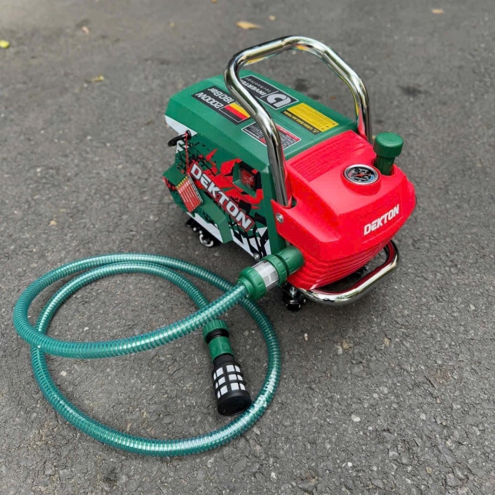 Máy rửa xe 2000W Dekton DK-CWR3001PRO (khung kim loại) 7 máy rửa xe Dekton DK-CWR3001PRO (7)