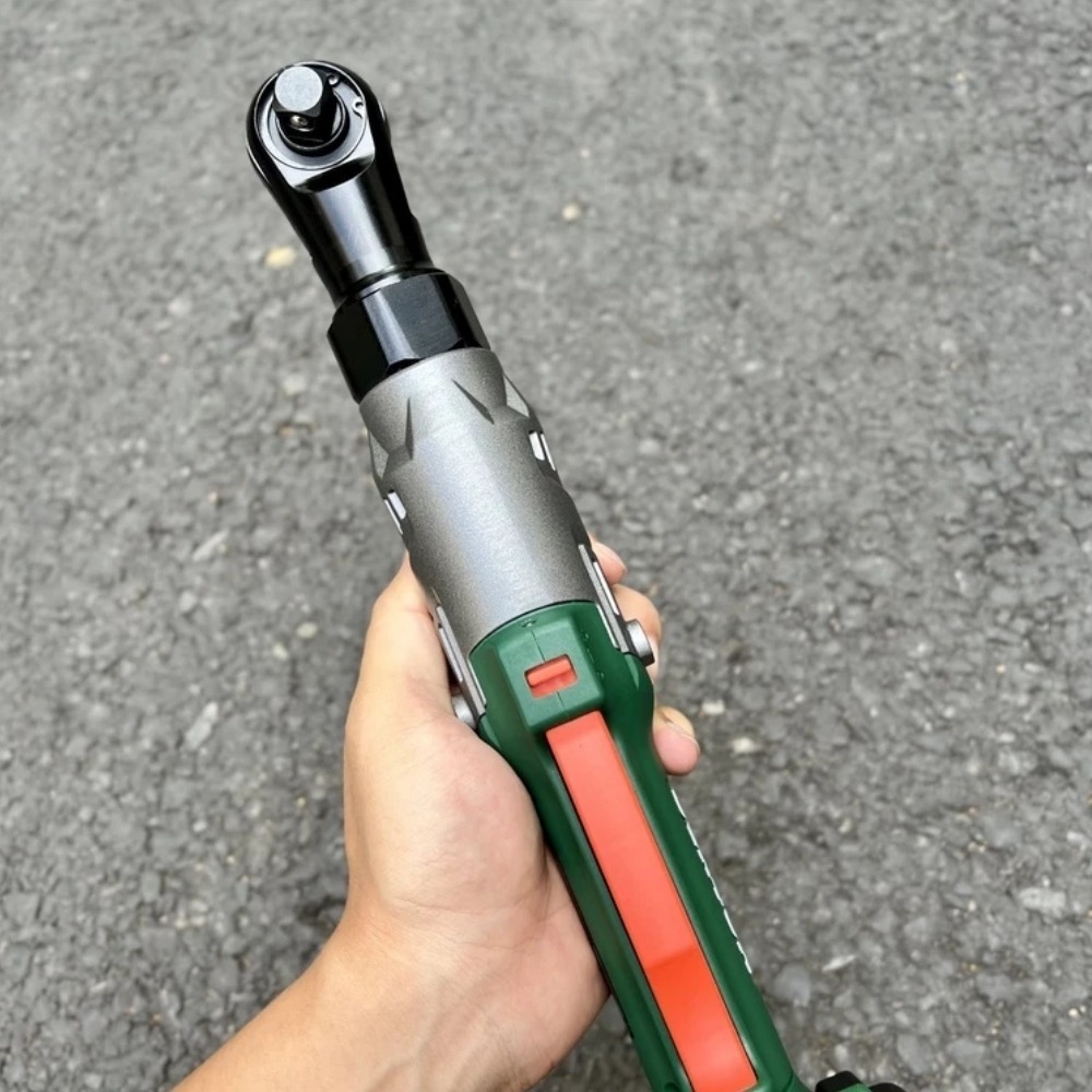 Máy siết bu lông góc dùng pin 21V 90Nm Dekton M21-RW90BL 5 máy siết bu lông góc dùng pin Dekton M21-RW90BL (5)