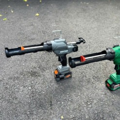 Súng bắn keo silicon dùng pin 21V Dekton M21-MBK01PRO 28 súng bơm keo silicol dùng pin Dekton M21-MBK01PRO (14)