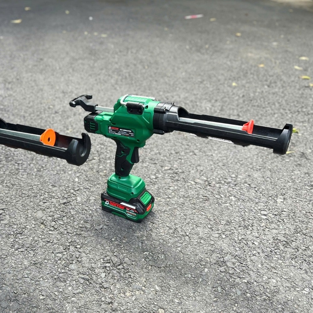 Súng bắn keo silicon dùng pin 21V Dekton M21-MBK01PRO 15 súng bơm keo silicol dùng pin Dekton M21-MBK01PRO (15)