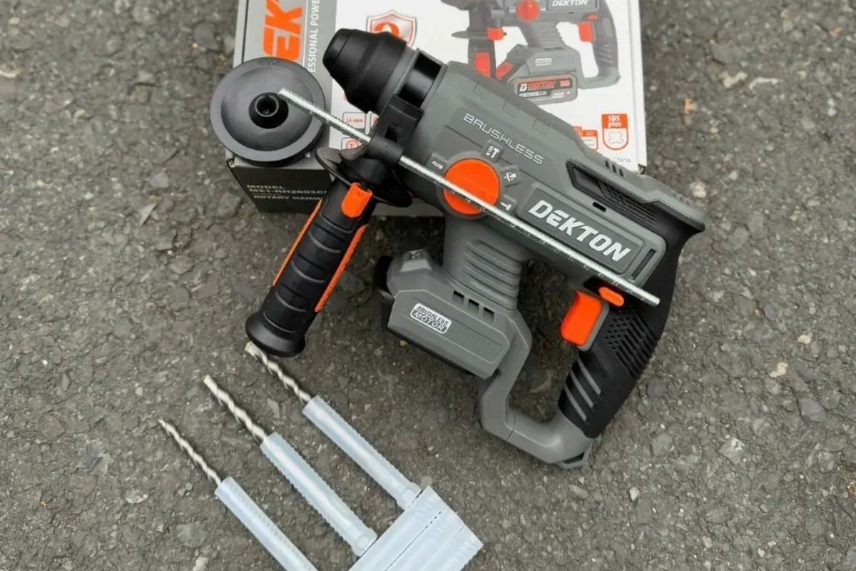 Máy Khoan Pin Dekton Có Tốt Không? Đánh Giá Chi Tiết Từ Chuyên Gia 2 may-khoan-dekton (3)