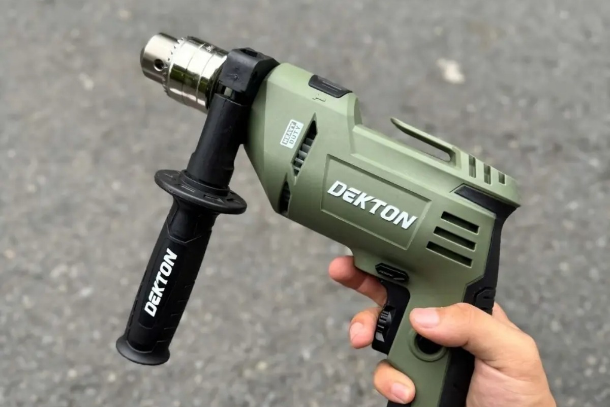 Có Nên Mua Máy Khoan Dekton Không? Đánh Giá Chi Tiết & Hướng Dẫn 2026 2 may-khoan-dekton (6)