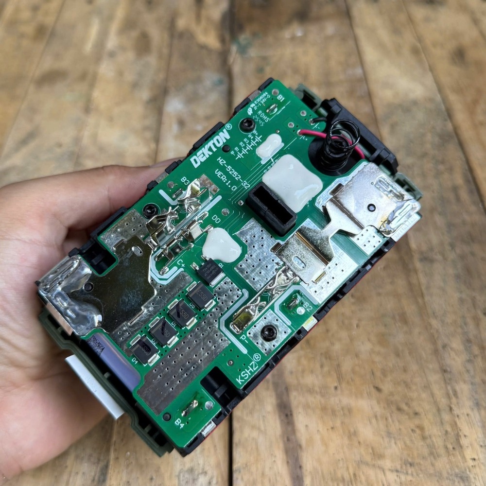 Pin 21V 8.0Ah Dekton M21-B8140PRO & M21-B8140XPRO (Cell SamSung) 13 b8140xpro